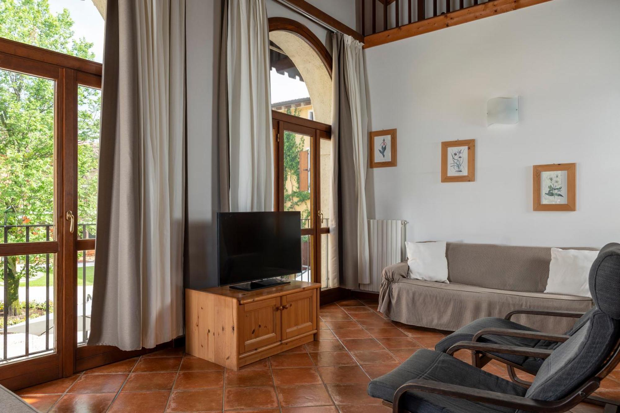 Agriturismo La Filanda มาแนร์บา เดล การ์ดา ภายนอก รูปภาพ