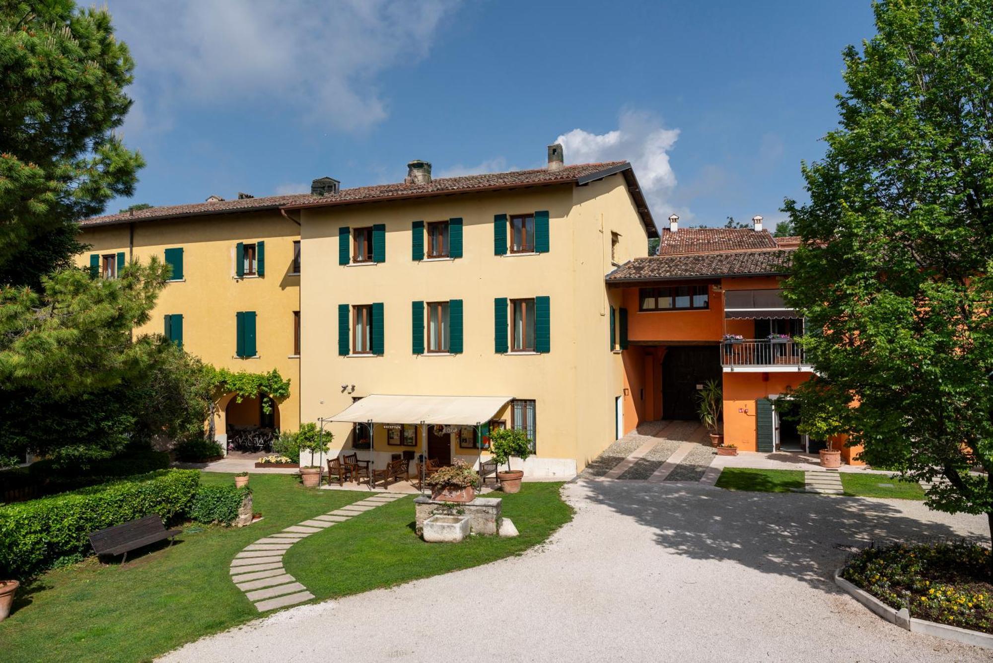 Agriturismo La Filanda มาแนร์บา เดล การ์ดา ภายนอก รูปภาพ